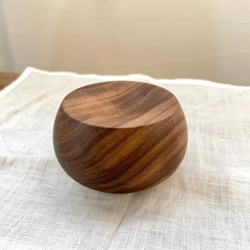 アロマウッド （丸・ウォルナット） / 神野 達也 – SIROKU