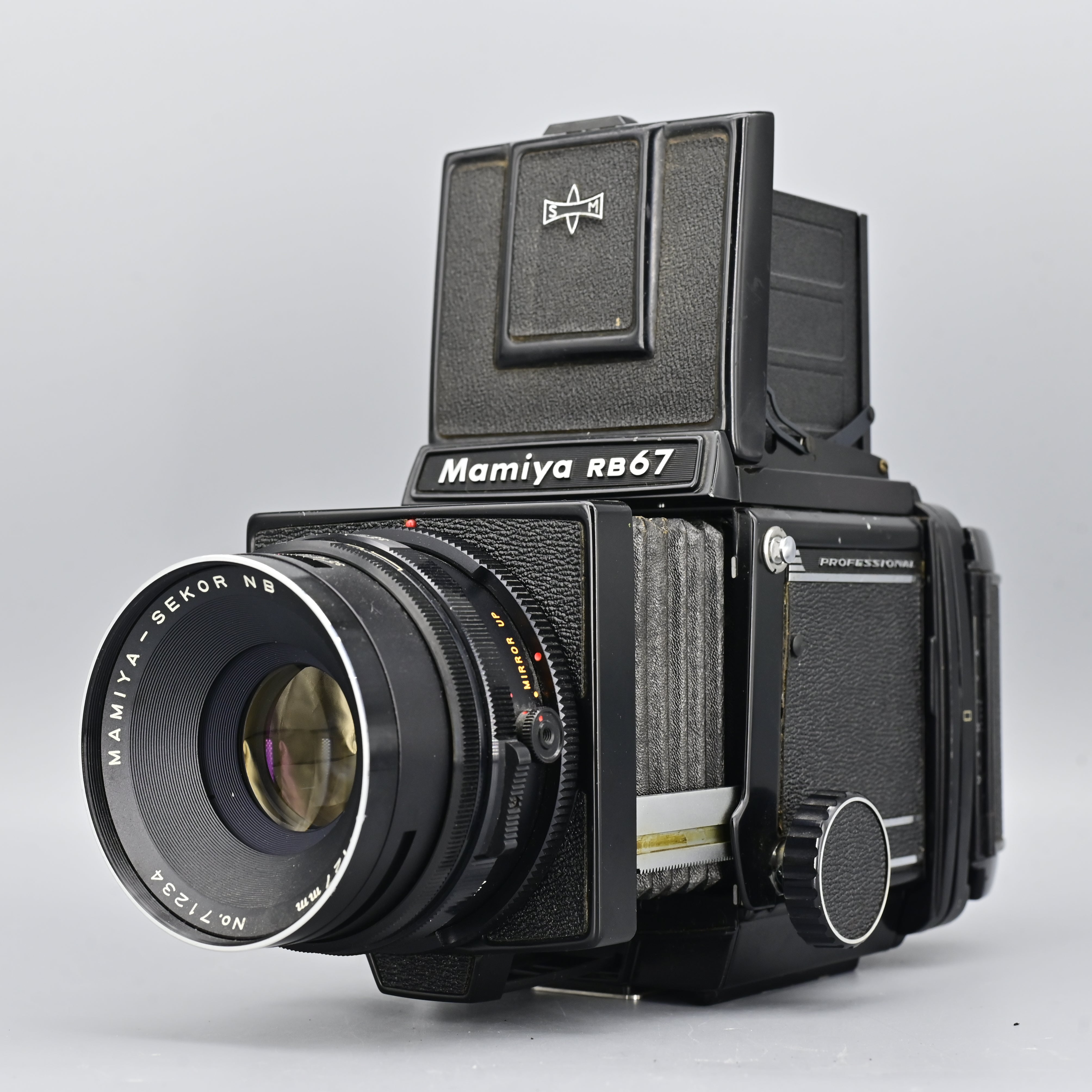 Mamiya RB67 Pro + Sekor C 127mm F3.8 Lens. – SHOWA