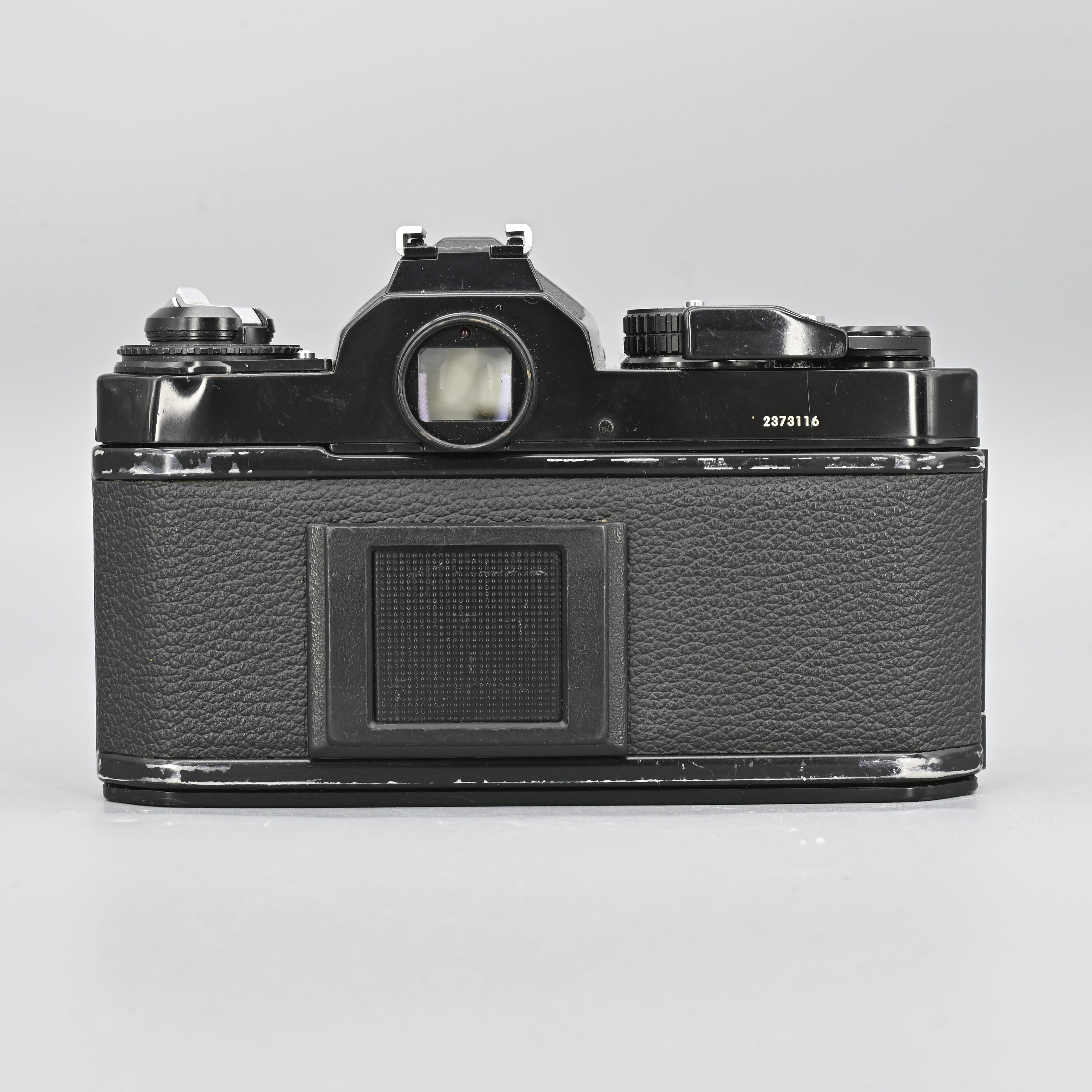 Nikon FE2 + Tamron 35-70mm F3.5-4.5 Marco Zoom Lens [READ] – SHOWA