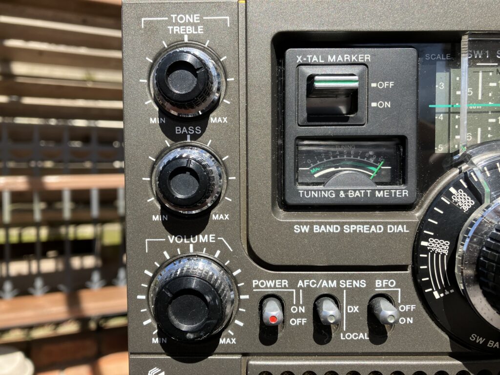 昭和レトロ 約50年前のラジオ SONY ICF-5900 ソニー ICF-5900