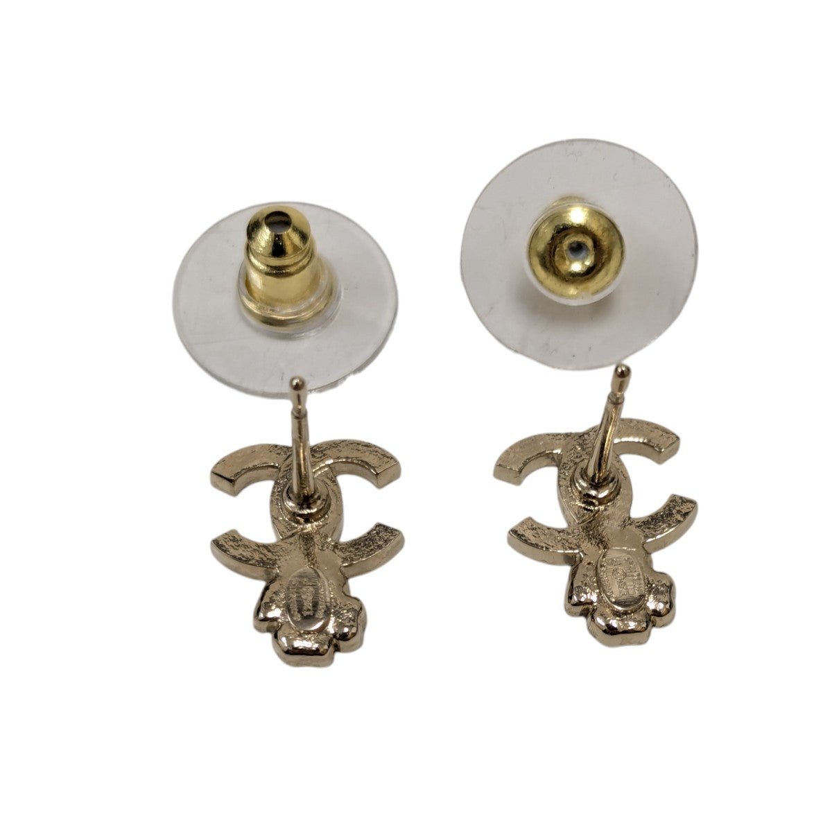 CHANEL(シャネル) ココマーク クローバー ピアス｜【公式】カインド