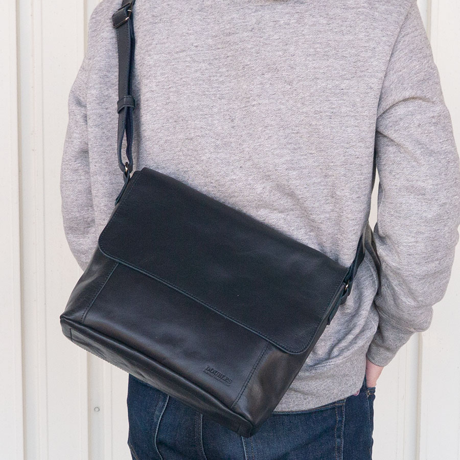 DOUBLES（ダブルス） ショルダーバッグ メンズ 本革 レザー 革 40代 50