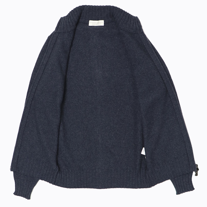 フィリッポ デ ローレンティス / FILIPPO DE LAURENTIIS スタンド