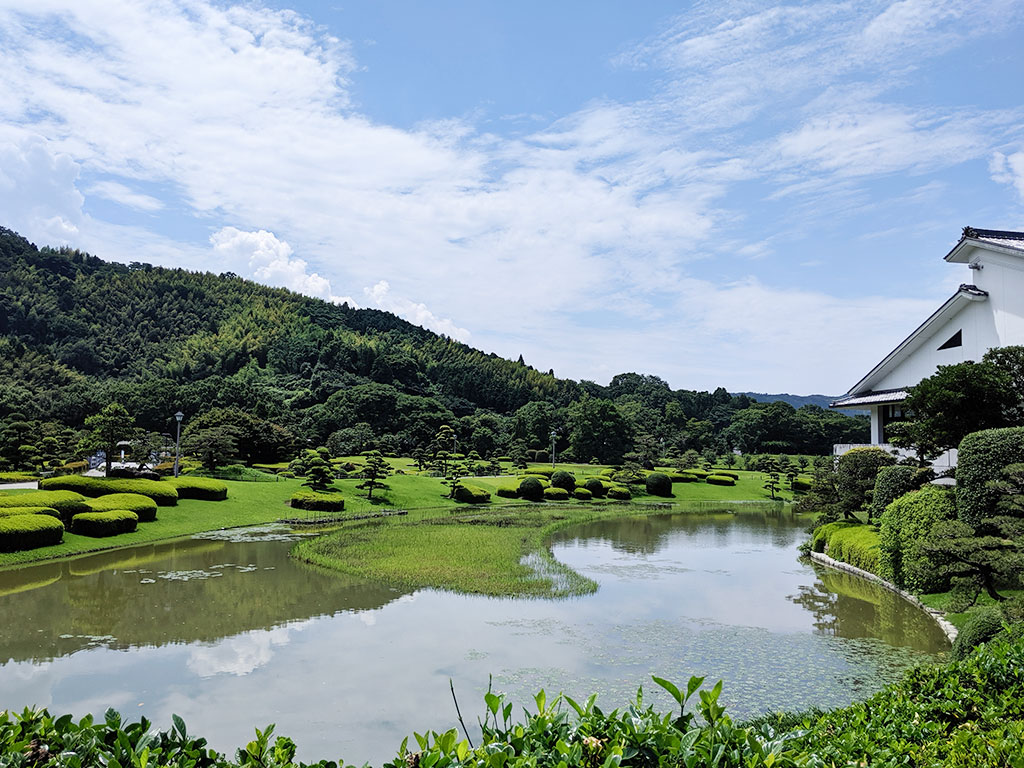 四国最大規模の日本庭園「南楽園」でのんびり散歩 | 四国なおスコBlog