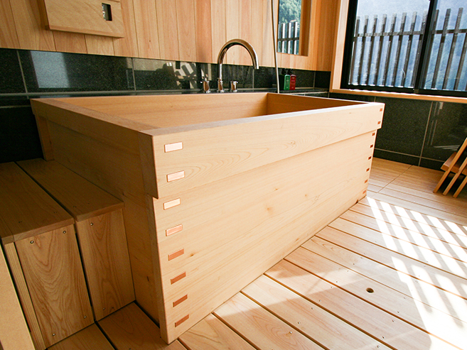 いろいろなスタイルの木風呂 | 寿司桶（すし桶）、おひつ、檜風呂