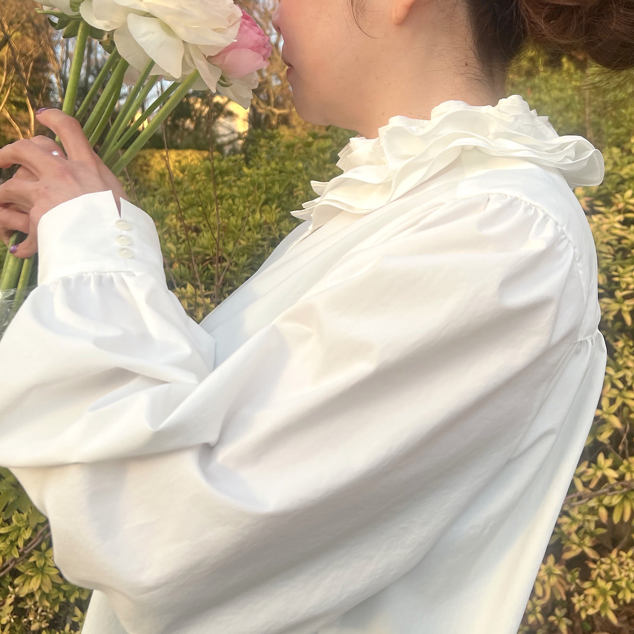 ラナンキュラスブラウス[S252BV105] – SONO LIMITED STORE