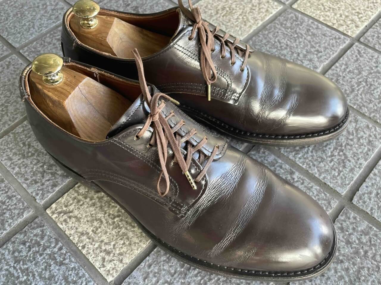 レッドウィングのミルワンってどんな革靴？ポストマンとの違いについて