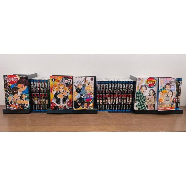 鬼滅の刃 1~23巻、公式ファンブック1・2巻、鬼滅の刃外伝 全巻セット