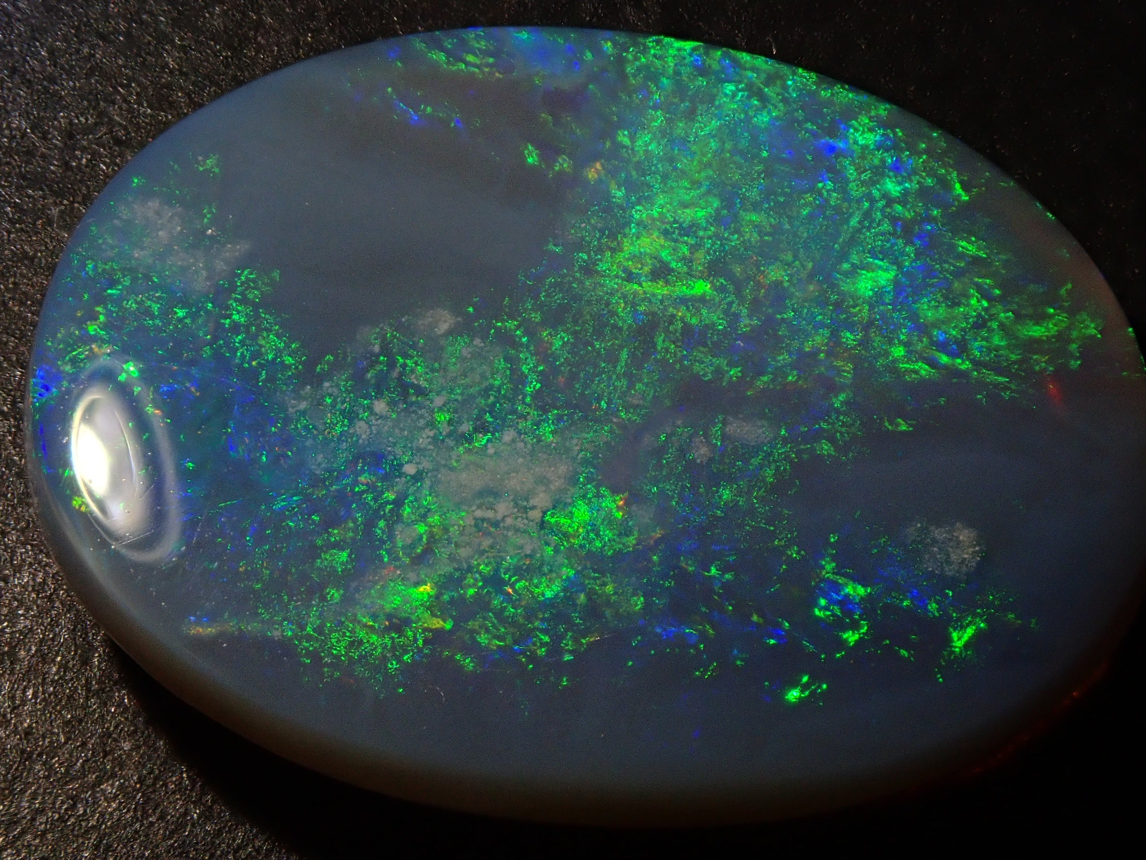 オーストラリア産ブラックオパール 6.560ctルース 鑑別書