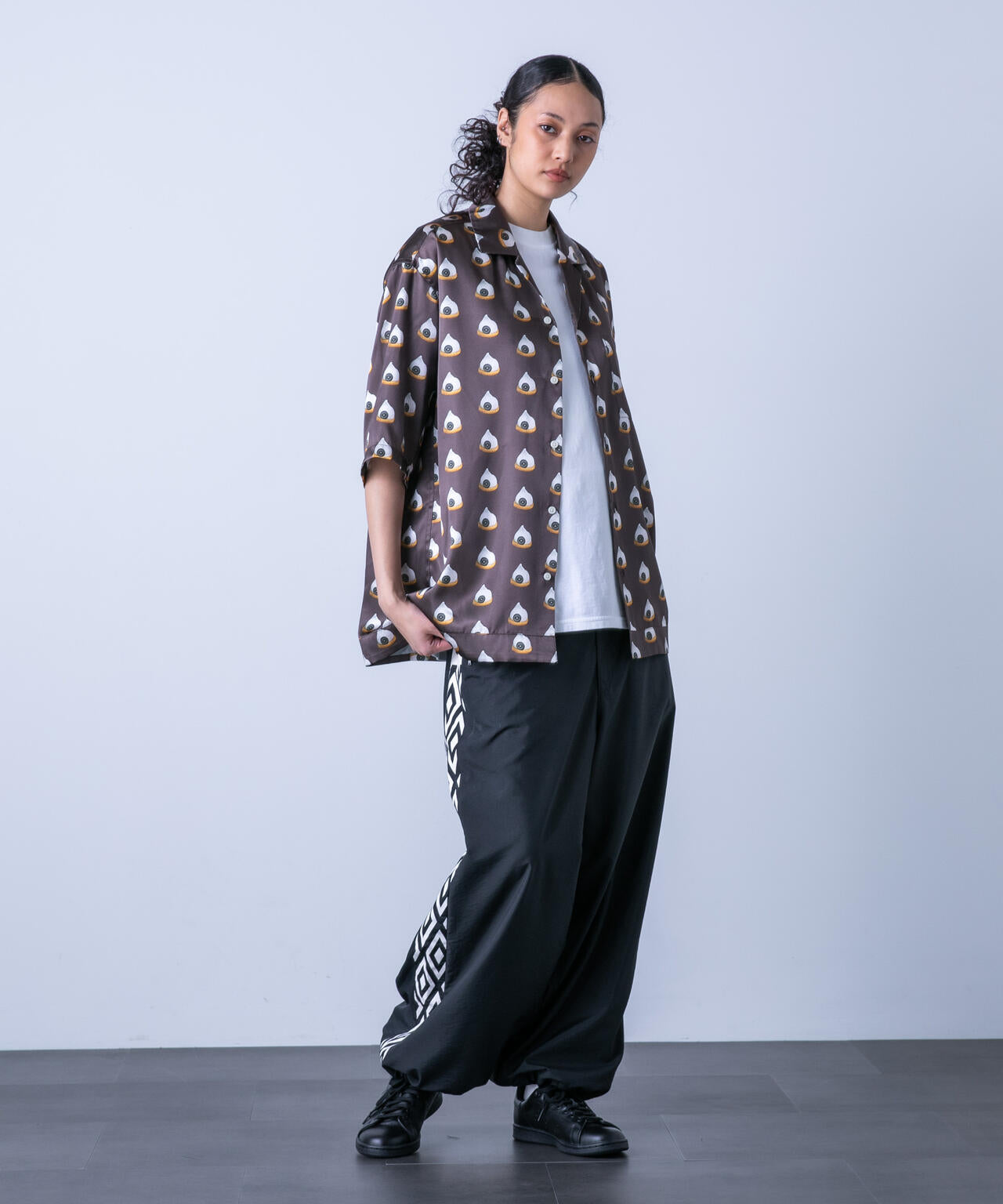 HOTEL PALACE(オテルパラス)」スイーツ プリント オープンカラー シャツ