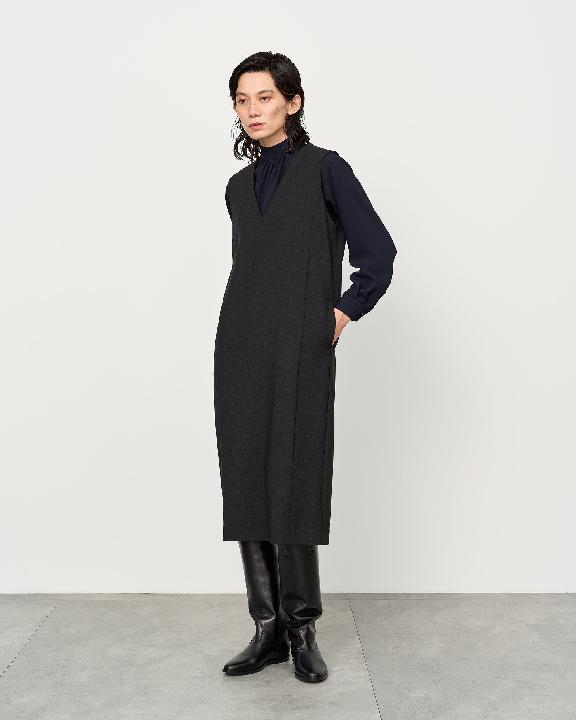ウールライクジャンパースカート - SOÉJU online store｜上質な大人の