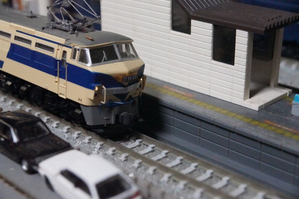 模型紹介】225 JR貨物 EF66 20号機「試験塗装色」～目立っていた