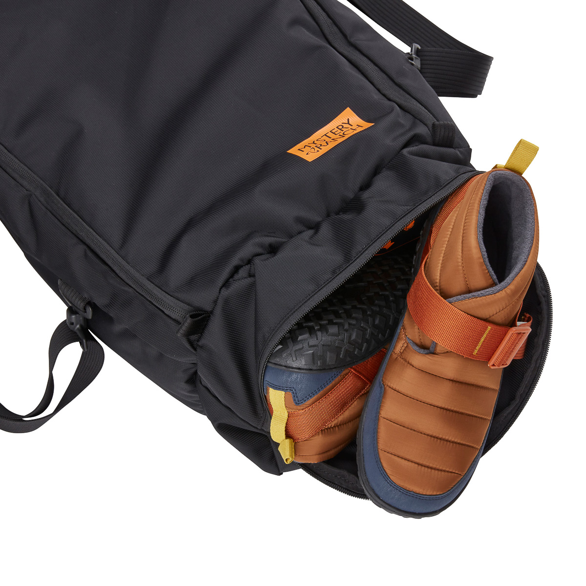 パッカブルだけどミステリーランチらしくしっかり頑丈です