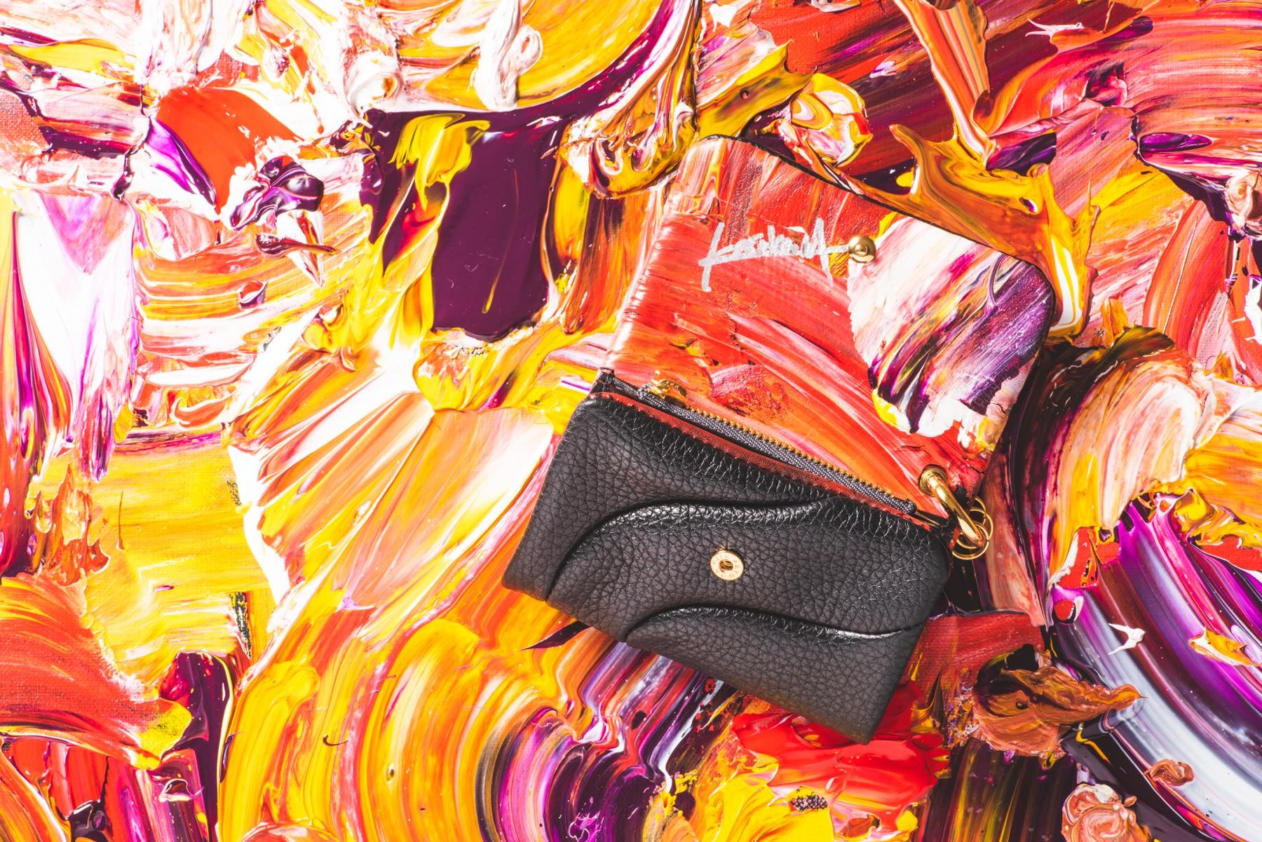 携帯するアート】全ての工程が手作業の世界に一つだけのマルチ