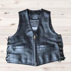 新品】KADOYA ブラック レザー ベスト ジッパー 黒 カドヤ - メルカリ