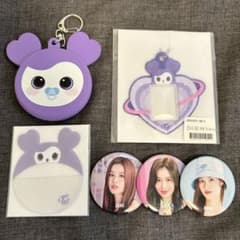 TWICE サナ 缶バッジケース、缶バッジ - メルカリ