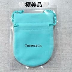 m53328223120_1.jpg?1716189091