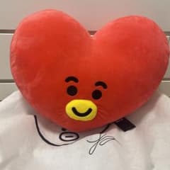 BTS BT21 タタ TATA クッション ぬいぐるみ - メルカリ