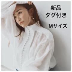 新品タグ付✨カデュネ 神崎恵 タックボリュームブラウス 38 - メルカリ