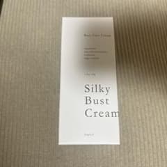 Silky Bust Cream 50g バストケアクリーム - メルカリ