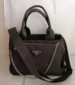 2026年最新】prada ショルダーバッグ ノベルティの人気アイテム - メルカリ