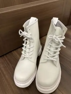 2026年最新】ドクターマーチン mono ホワイト の人気アイテム - メルカリ