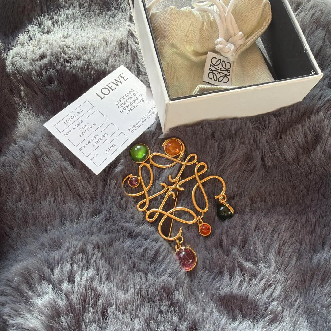 2026年最新】ロエベ ブローチ マルチの人気アイテム - メルカリ