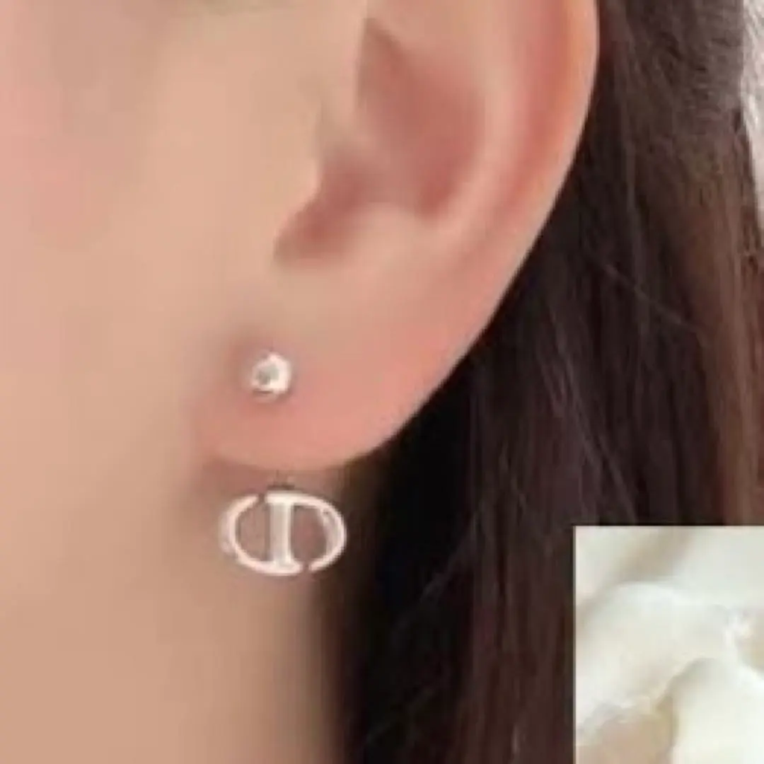 2026年最新】cd navy スタッドピアスの人気アイテム - メルカリ