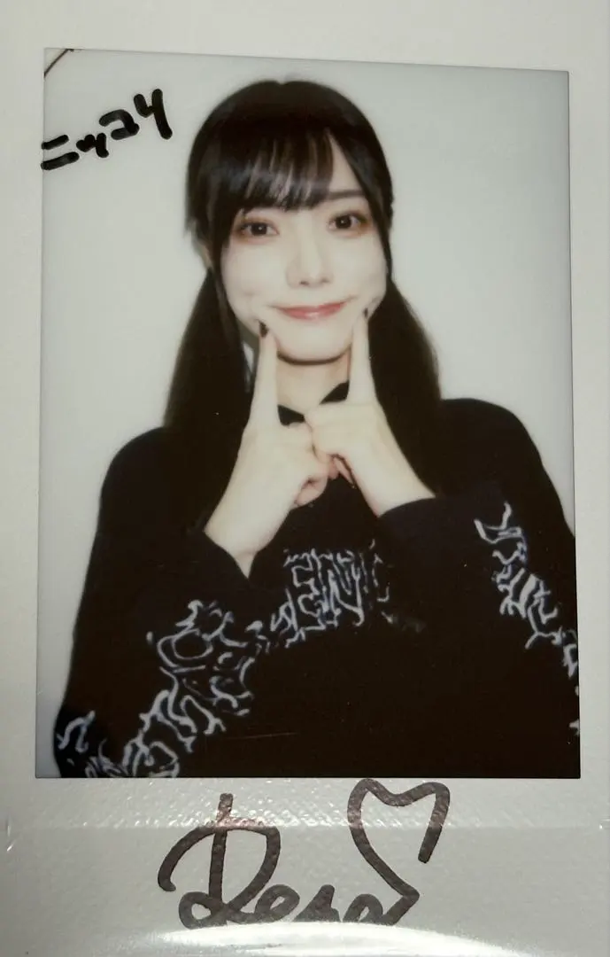 2026年最新】宮下玲奈 チェキ サインの人気アイテム - メルカリ