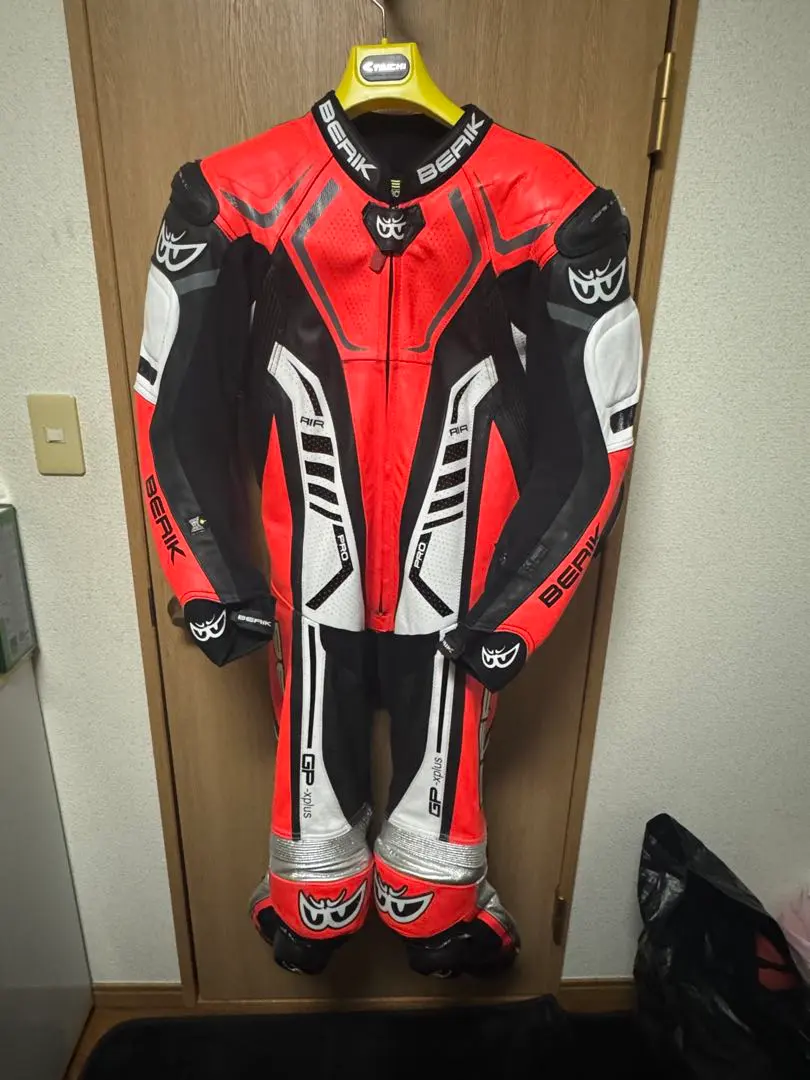 2026年最新】ベリック レーシングスーツ 54の人気アイテム - メルカリ