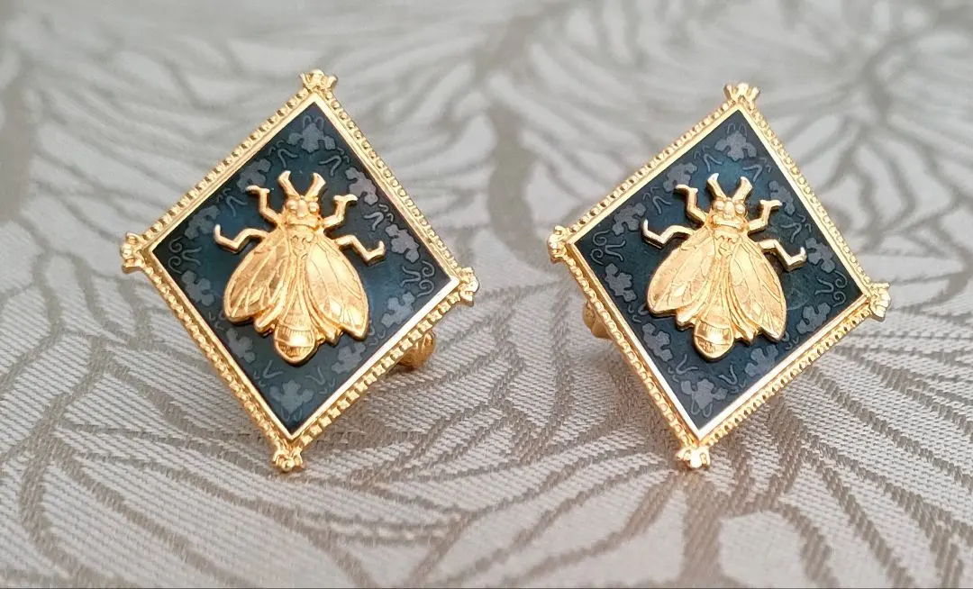 2026年最新】メトロポリタン美術館ブローチの人気アイテム - メルカリ