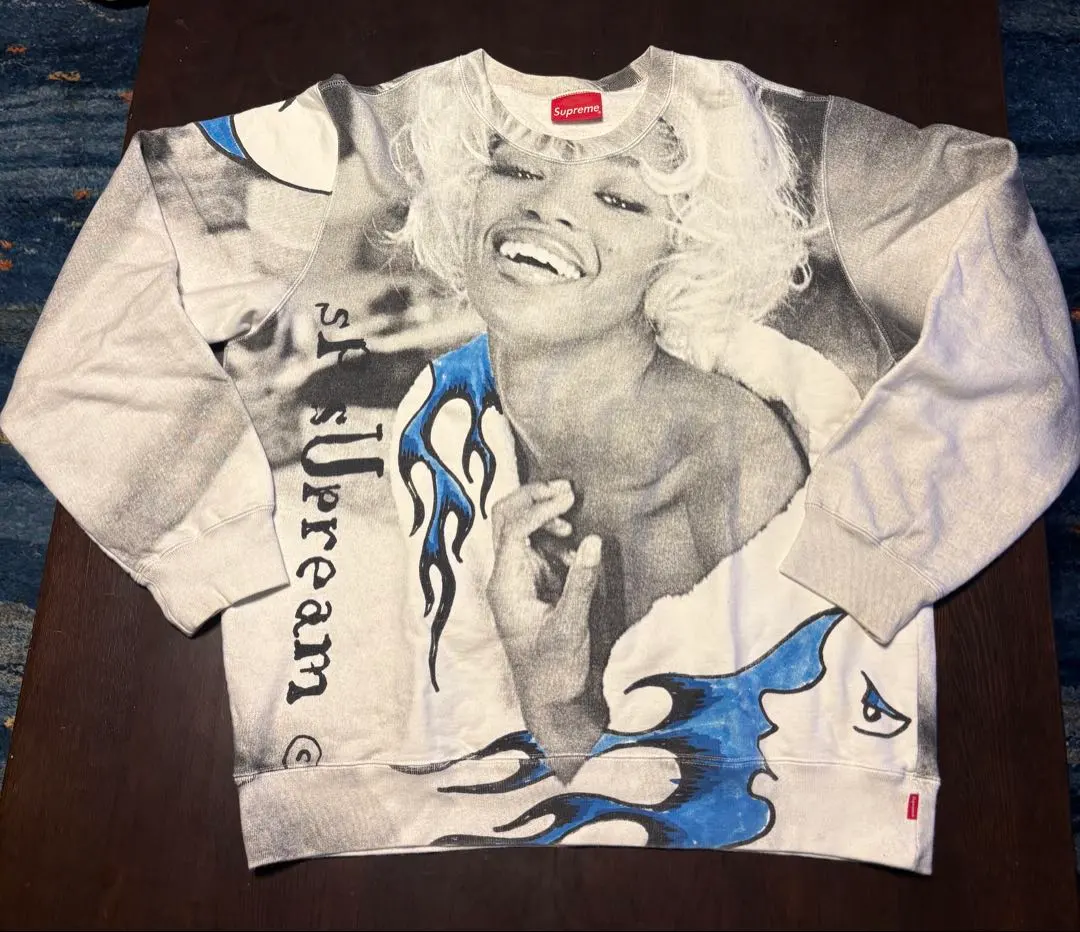 2026年最新】Supreme Naomi Crewneckの人気アイテム - メルカリ