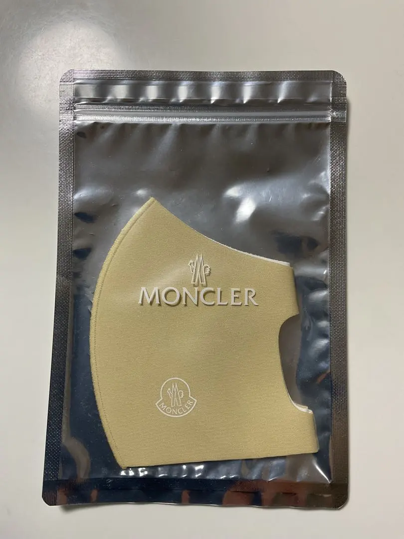 2026年最新】モンクレールマスクの人気アイテム - メルカリ
