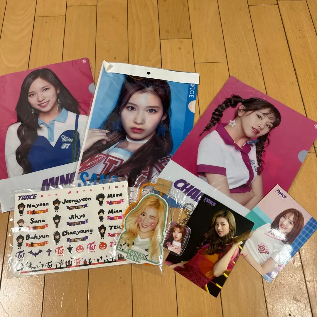 2026年最新】twice サイン 色紙の人気アイテム - メルカリ