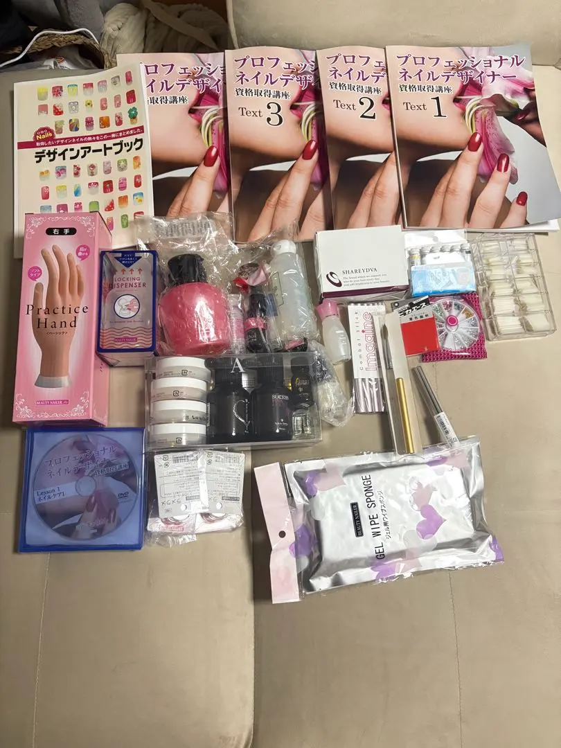 2026年最新】キャリカレ ネイルの人気アイテム - メルカリ