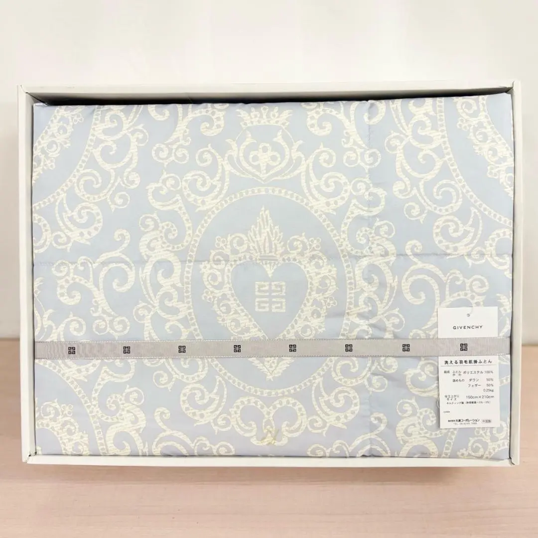 2026年最新】Givenchy 掛け布団の人気アイテム - メルカリ