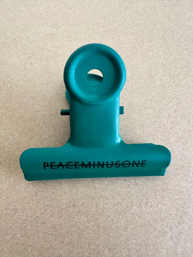 2026年最新】Peaceminusone クリップの人気アイテム - メルカリ