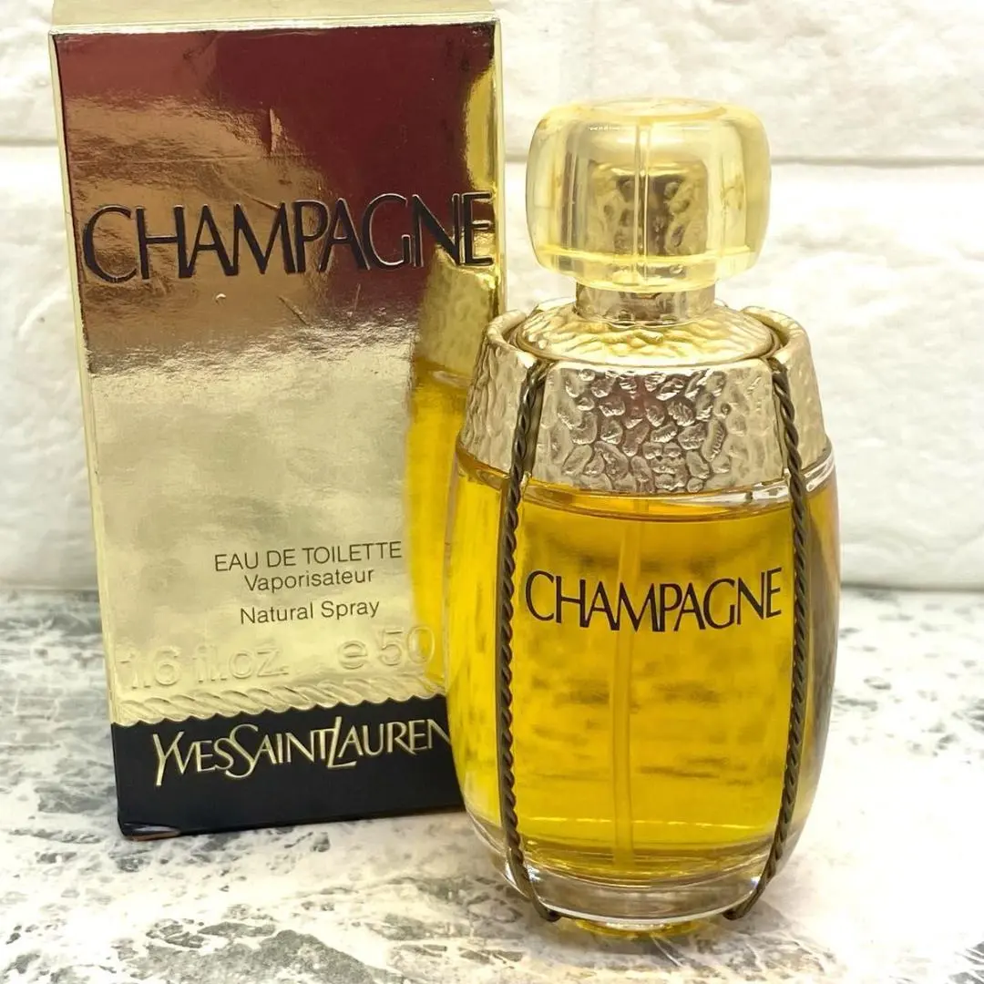 2026年最新】イヴサンローランシャンパーニュの人気アイテム - メルカリ