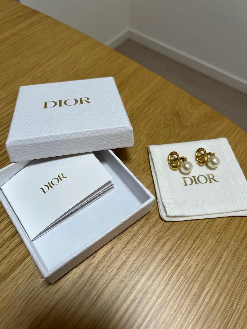 2026年最新】cd navy スタッドピアスの人気アイテム - メルカリ