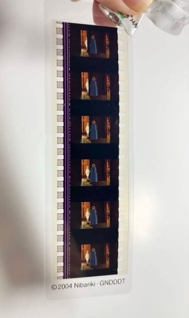 終了間近！ハウルの動く城、新品】フィルムブックマーカー3枚