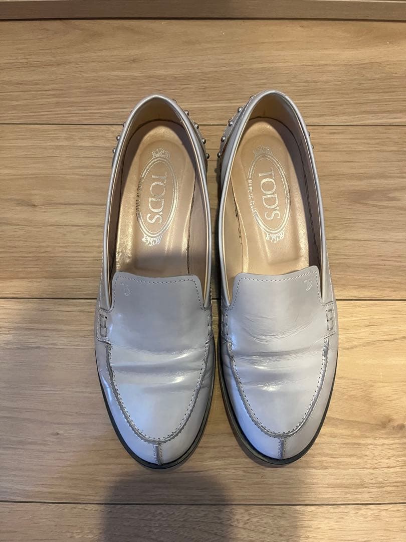 スタッズ付きレザー ローファー ライトグレー ハリくた はりくた くた ローファー メンズ レディース ユニセックス