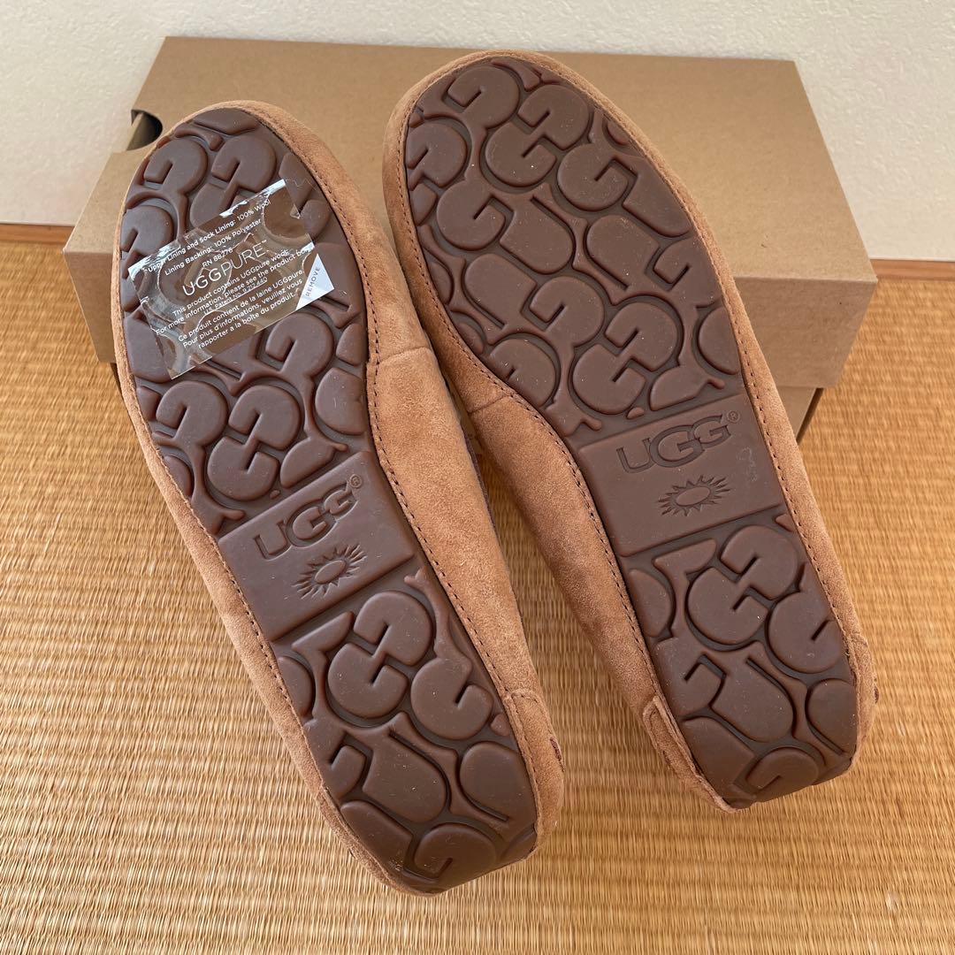 《新品未使用！》UGG ベージュ モカシン