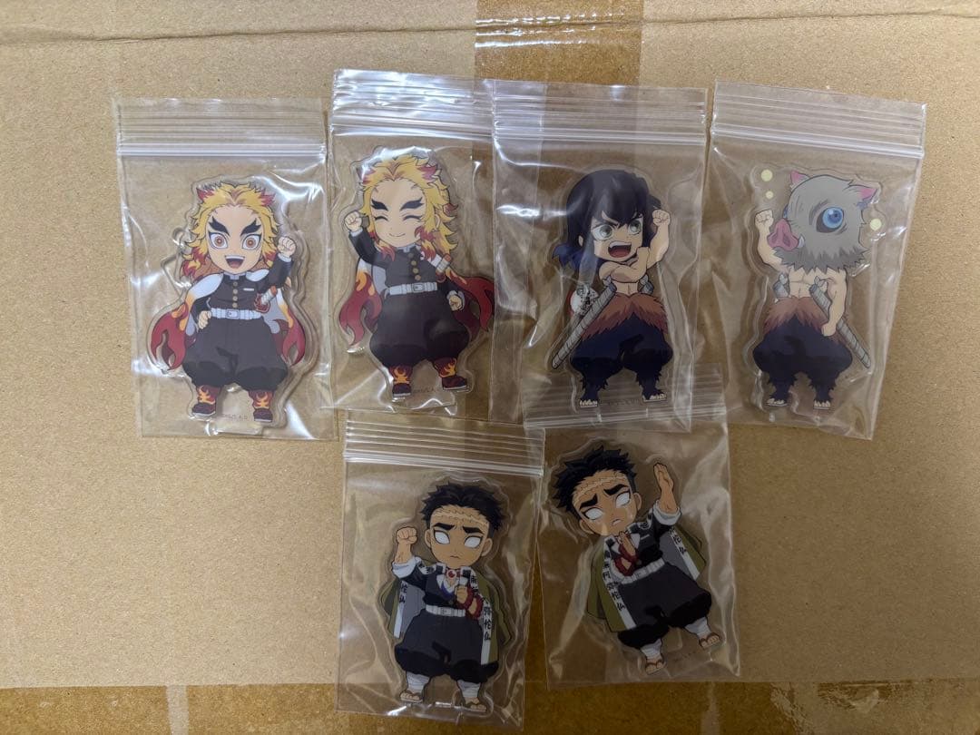 鬼滅の刃 繋がるアクリルスタンド セット - メルカリ