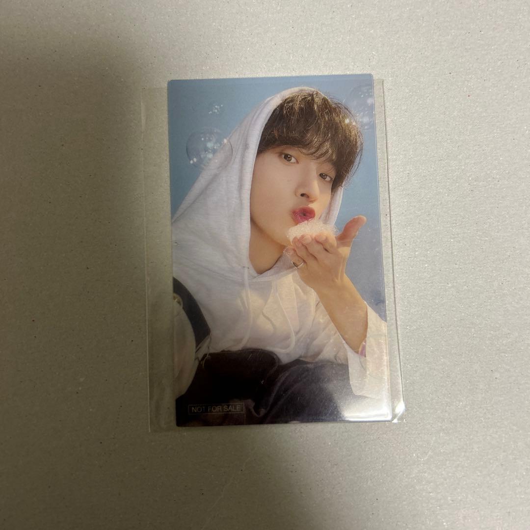 SEVENTEEN ドギョム DREAM トレカ ユニバ特典 クリアカード - メルカリ