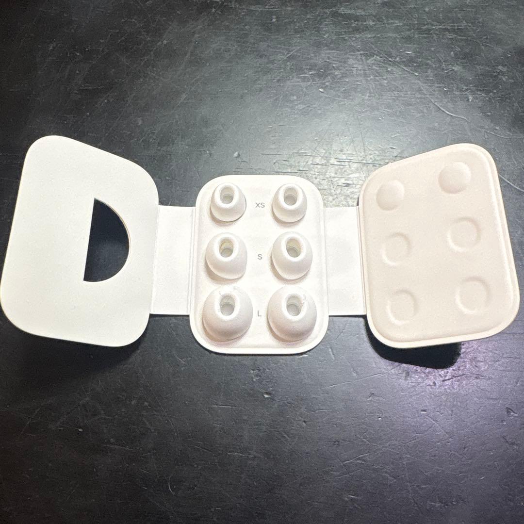 AirPods Pro 第2世代 ケース 交換用イヤーチップ 充電ケーブル - メルカリ