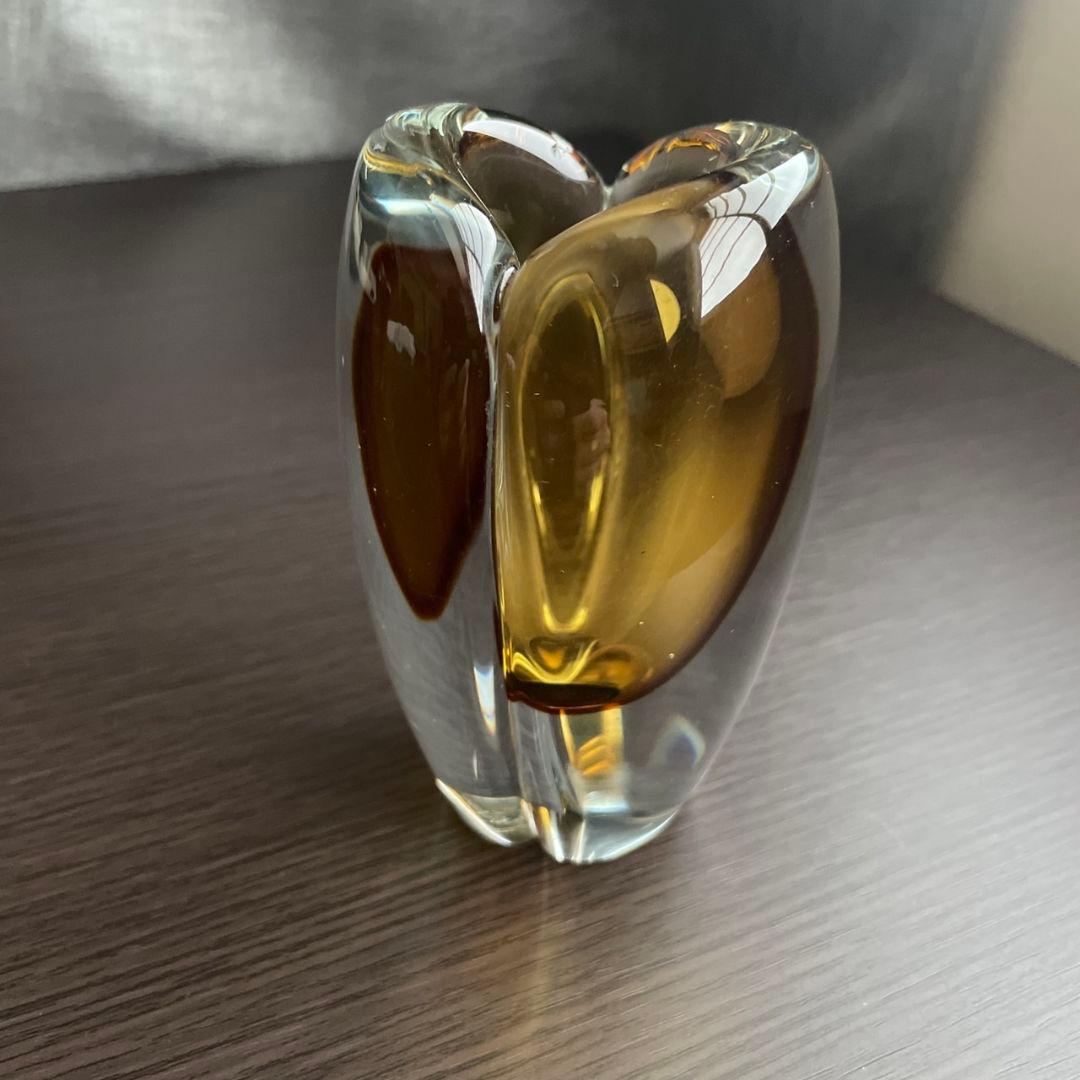 Nuutajärvi　Kaj Franck　フラワーベース　オブジェ　傷有 Kaj Franck-Nuutajarvi】Purple Glass Vase – LIFFT