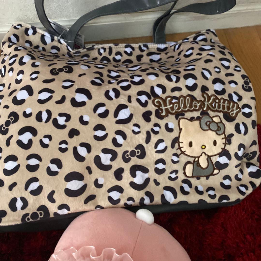 サンリオ キティ ギャル ヒョウ柄 キーケース ぬいぐるみ バッグ 保冷