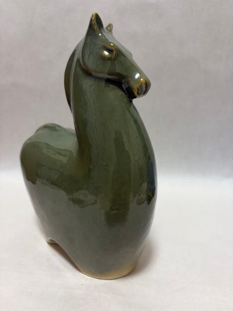 池上 栄一作1970年に途絶えて再興を目指し「小杉焼栄一窯」を築窯緑釉