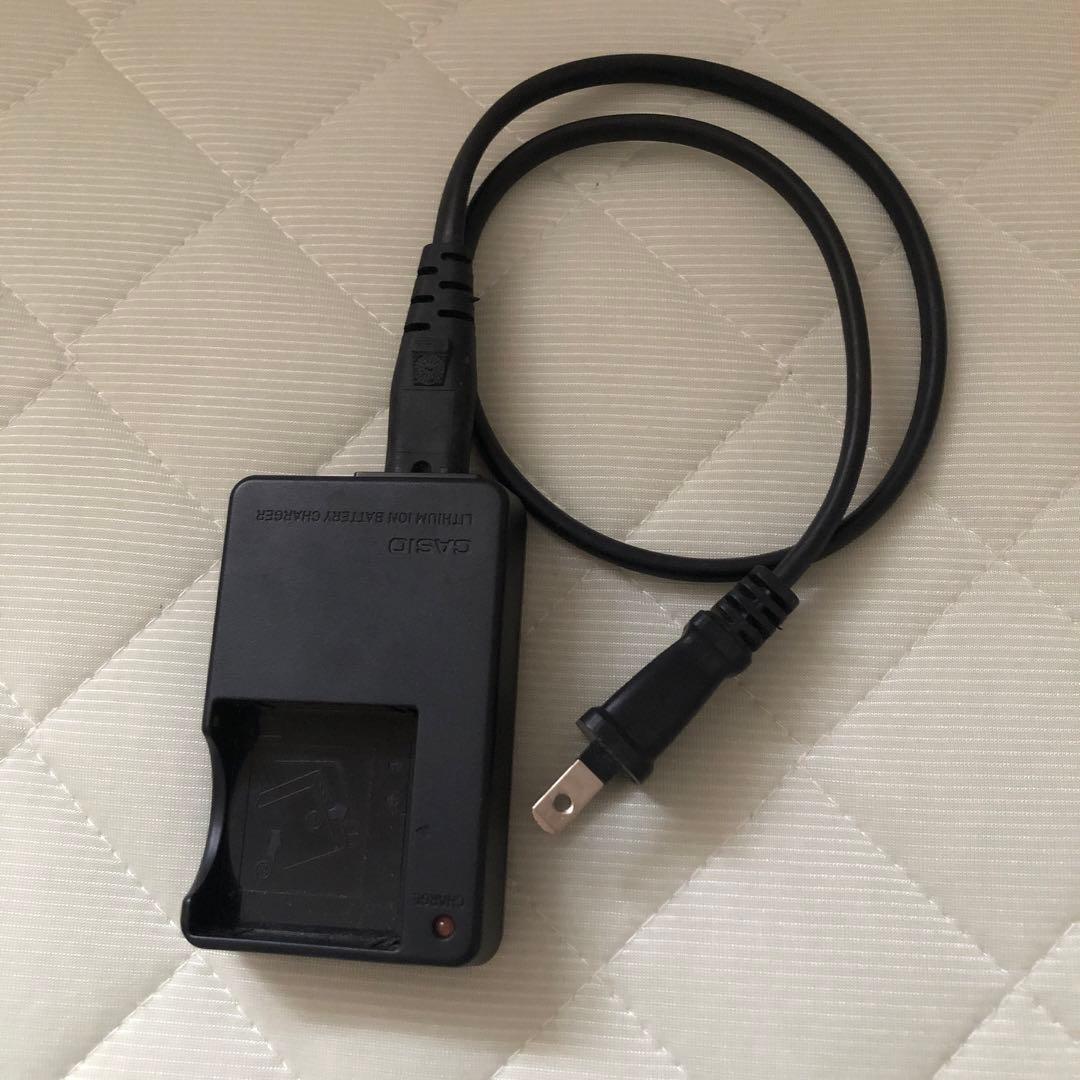 CASIO EXILIM デジタルカメラ 10.1メガピクセル 充電器付き - メルカリ