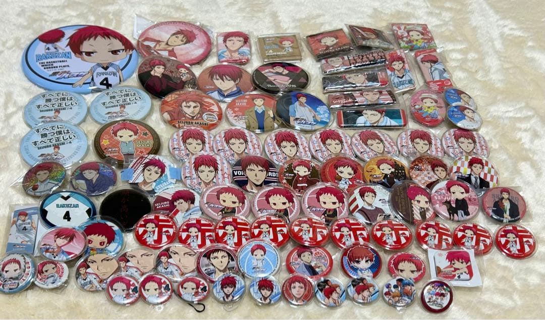 あんスタ 中国 誓約缶バッジ 白スーツ 缶バッジ 逆先 夏目 海外 3周年